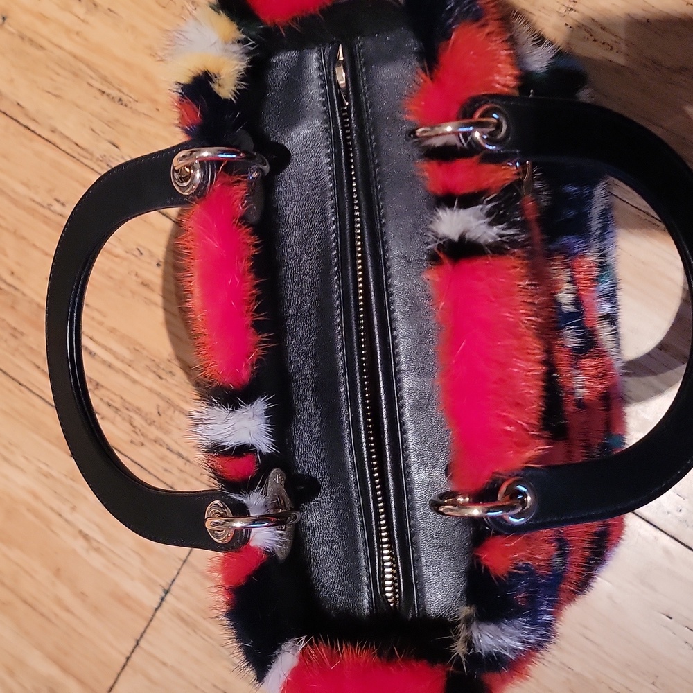 Limited Edition NAMSA LEUBA Dior Art Red and Black Mink Fur Handbag - Picture 8 of 16